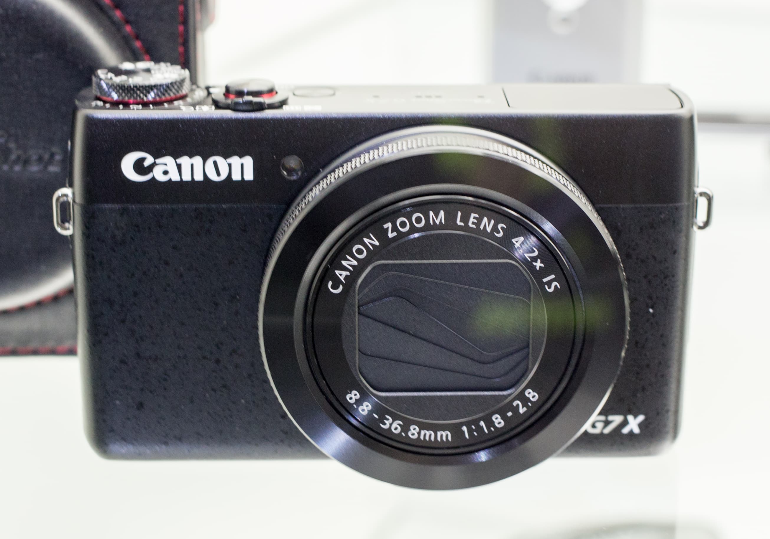 Canon G7X Mark II